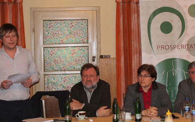 A Prosperitati Alapítvány pályázatainak ismertetése, Doroszlón (képek)