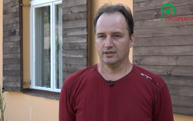 Családi ház és földterület, a szülőföldön való boldogulás megadatott feltételei