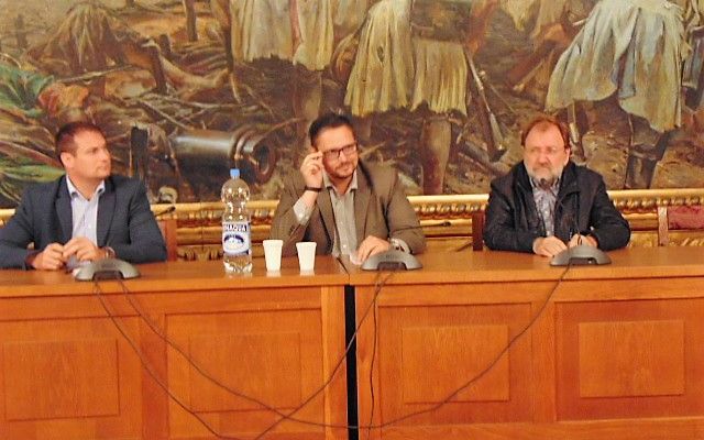 IV. pályázati körrel kapcsolatos tájékoztató lakossági fórum Zomborban (képek)