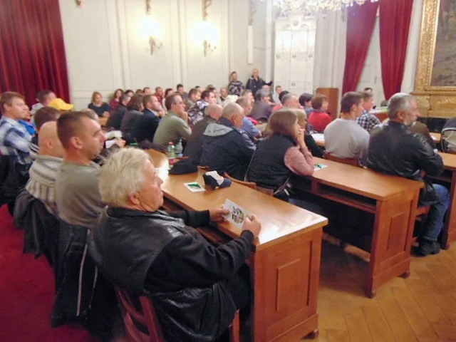 Telt ház a Prosperitati Alapítvány zombori lakossági fórumán