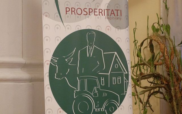 Ismertető a második körös pályázatokról, Ada (képek)