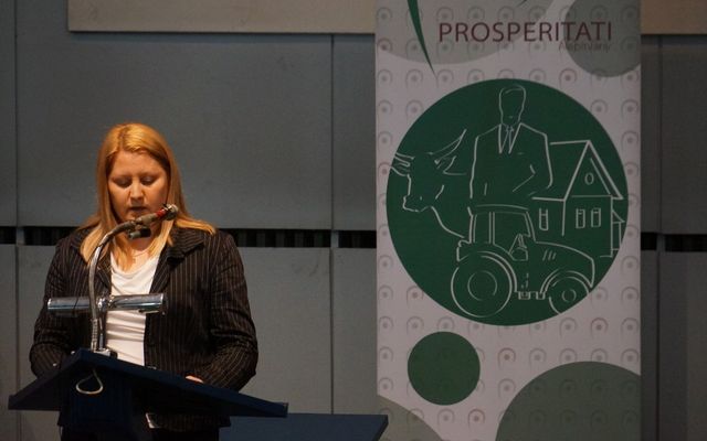 Szerződések aláírása a Prosperitati négy területén, első pályázati kiírás (képek)