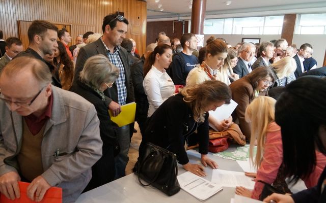 Szerződések aláírása a Prosperitati négy területén, első pályázati kiírás (képek)