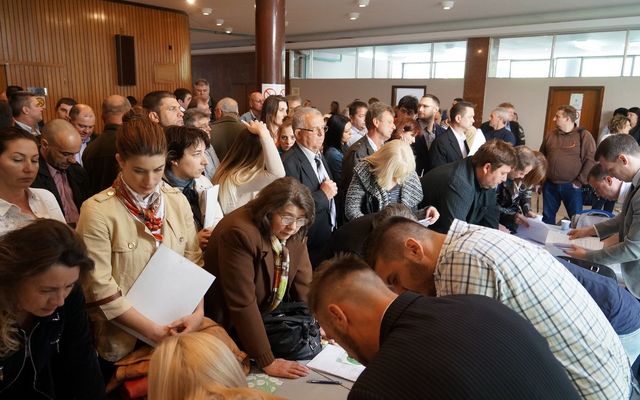 Szerződések aláírása a Prosperitati négy területén, első pályázati kiírás (képek)