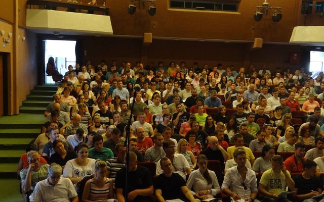 Pályakezdők vállalkozóvá válásának támogatási pályázata, képzés (képek)