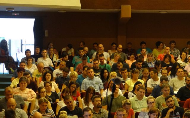 Pályakezdők vállalkozóvá válásának támogatási pályázata, képzés (képek)