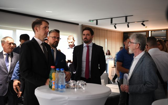 EM Commerce Kft. kiemelt jelentőségű gazdasági fejlesztés ünnepélyes átadása 
