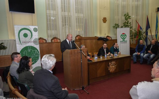 Lakossági fórum Zentán (képek)