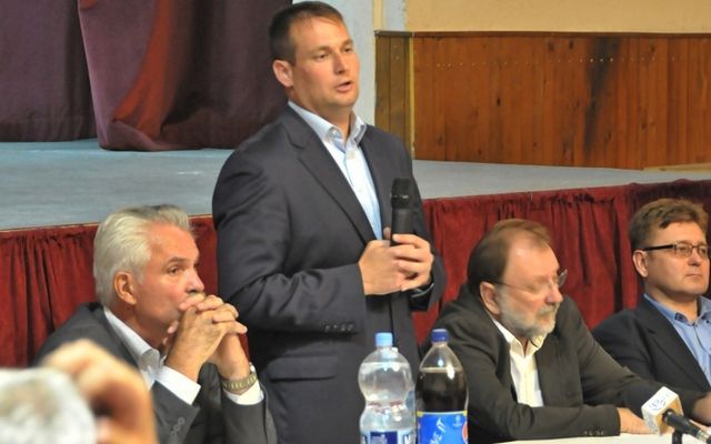 IV. pályázati körrel kapcsolatos tájékoztató lakossági fórum Óbecsén (képek)