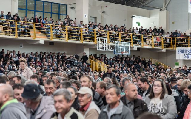 Ünnepélyes szerződésaláírás Zentán (képek)