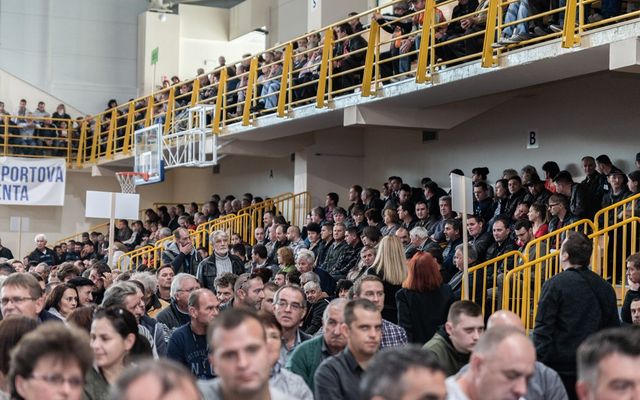 Ünnepélyes szerződésaláírás Zentán (képek)