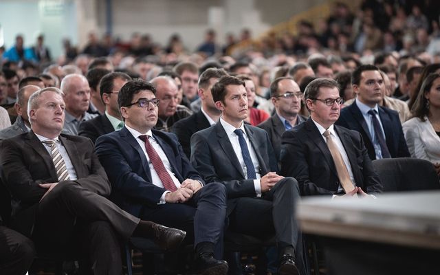 Ünnepélyes szerződésaláírás Zentán (képek)