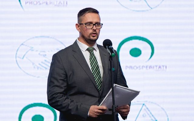 Ünnepélyes szerződésaláírás Zentán (képek)