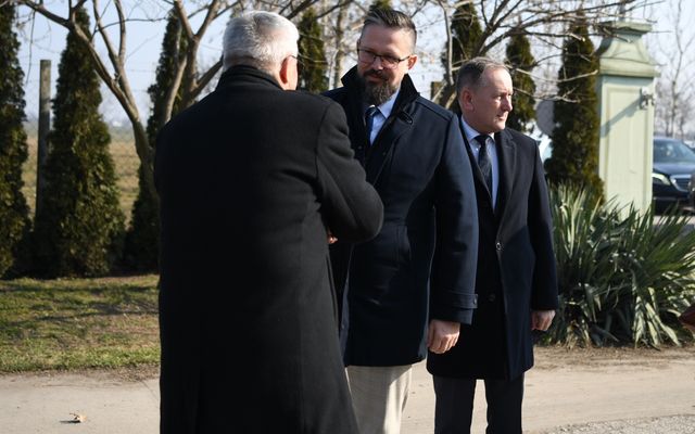 Balassa farm kiemelt jelentőségű közepes- és nagyléptékű gazdasági fejlesztés ünnepélyes átadása