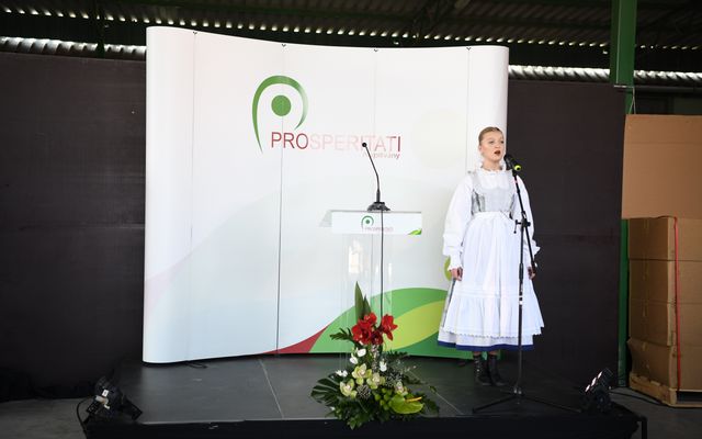 Balassa farm kiemelt jelentőségű közepes- és nagyléptékű gazdasági fejlesztés ünnepélyes átadása