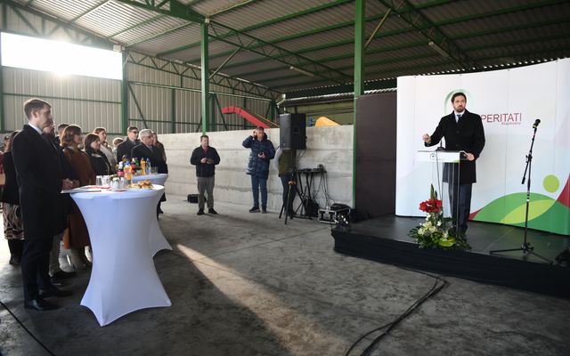 Balassa farm kiemelt jelentőségű közepes- és nagyléptékű gazdasági fejlesztés ünnepélyes átadása