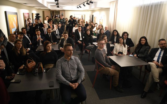 Jövő Vajdaságban! előadás vajdasági és anyaországi magyar fiataloknak