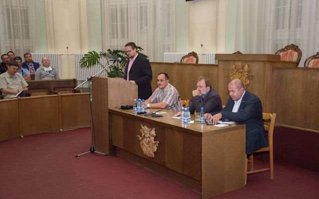 IV. pályázati körrel kapcsolatos tájékoztató lakossági fórum Zentán (képek)