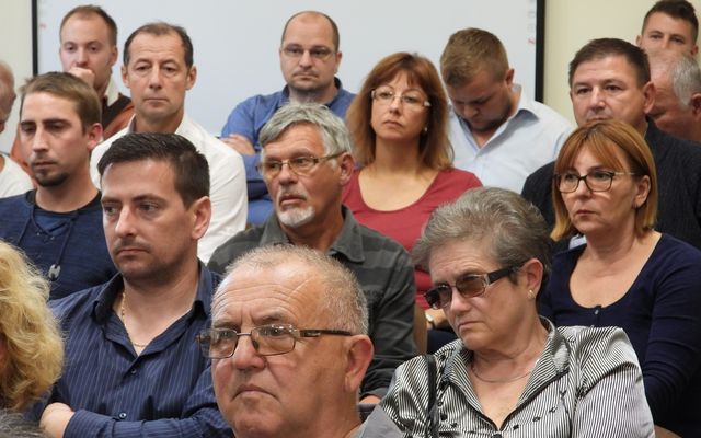 Közvitán az idegenforgalmi stratégia (képek)