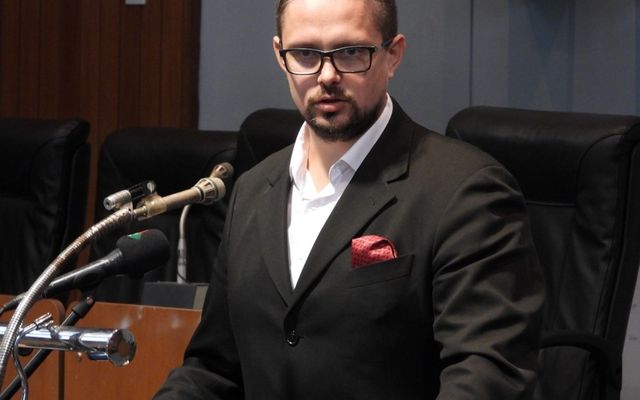 Szerződésaláírás a 6. pályázati körben meghirdetett – Falusi házak vásárlását célzó vissza nem térítendő támogatás kapcsán (képek)