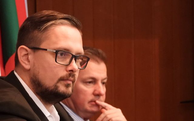 Szerződésaláírás a 6. pályázati körben meghirdetett – Falusi házak vásárlását célzó vissza nem térítendő támogatás kapcsán (képek)
