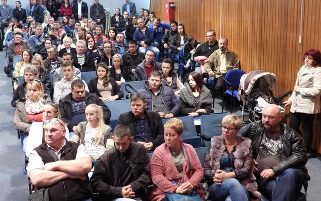 Szerződésaláírás a 6. pályázati körben meghirdetett – Falusi házak vásárlását célzó vissza nem térítendő támogatás kapcsán (képek)