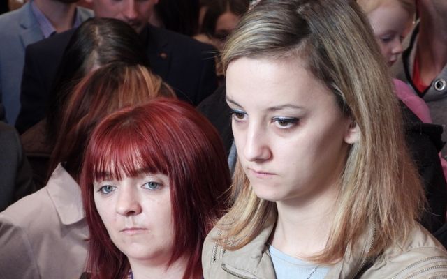 Szerződésaláírás a 6. pályázati körben meghirdetett – Falusi házak vásárlását célzó vissza nem térítendő támogatás kapcsán (képek)