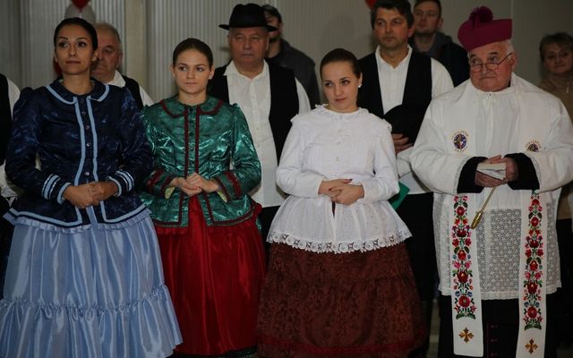 A martonosi Telek Paprika kft. bővített üzemének átadása (képek)