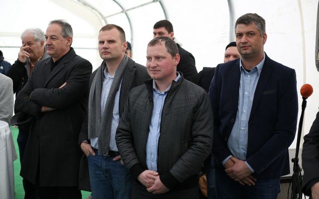 Holló Company Kft. – sertésfarm ünnepélyes átadása (képek)