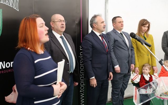 Holló Company Kft. – sertésfarm ünnepélyes átadása (képek)