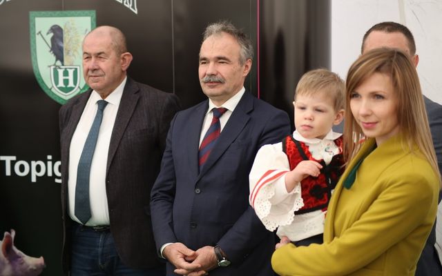 Holló Company Kft. – sertésfarm ünnepélyes átadása (képek)