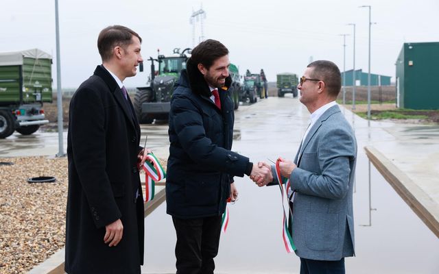 A felsőhegyi precíziós sertéstelep kiemelt jelentőségű, nagy léptékű mezőgazdasági fejlesztés ünnepélyes átadása 