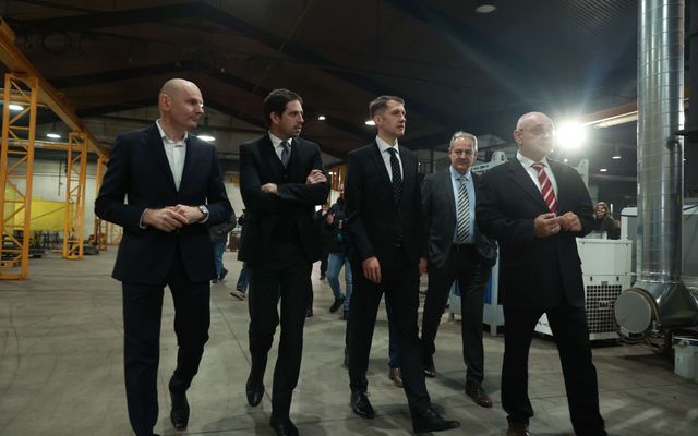 FOP kft. kiemelt jelentőségű közepes gazdasági fejlesztés ünnepélyes átadása 