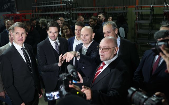 FOP kft. kiemelt jelentőségű közepes gazdasági fejlesztés ünnepélyes átadása 