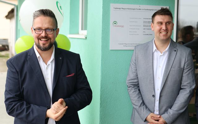 A zentagunarasi Fitochem Kft kiemelt jelentőségű közepes léptékű gazdasági fejlesztés ünnepélyes átadása 