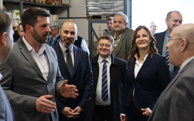 A zentagunarasi Fitochem Kft kiemelt jelentőségű közepes léptékű gazdasági fejlesztés ünnepélyes átadása 