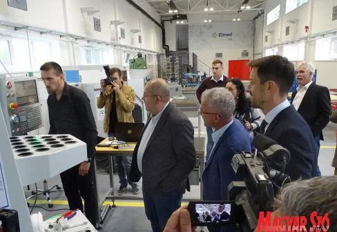 Új üzemrészleg és több alkalmazott a temerini Elmed Kft.-ben
