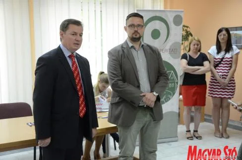 Harminchét család új otthont teremt