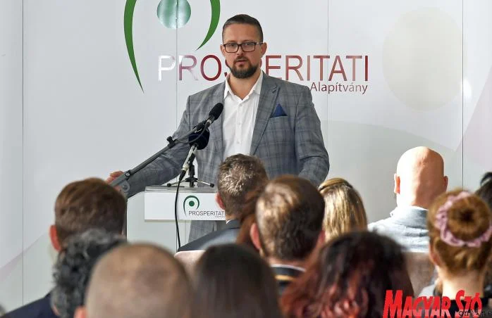A tapasztaltabbaktól kell tanulni!