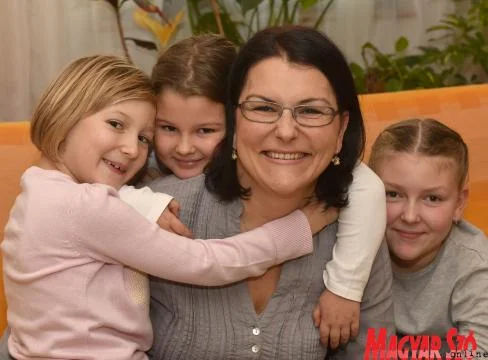 Óvónő meg anya akart lenni