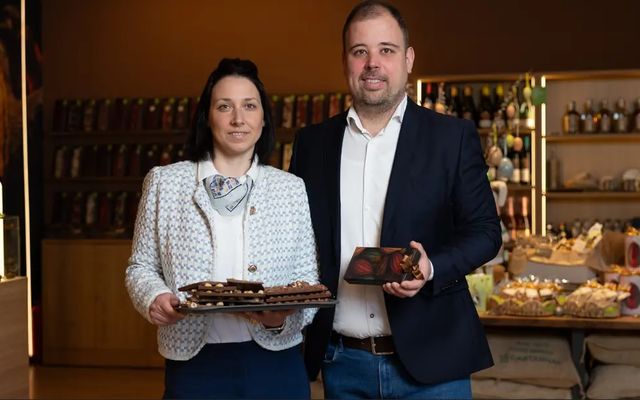 VALÓDI CSOKI, VALÓDI SIKER