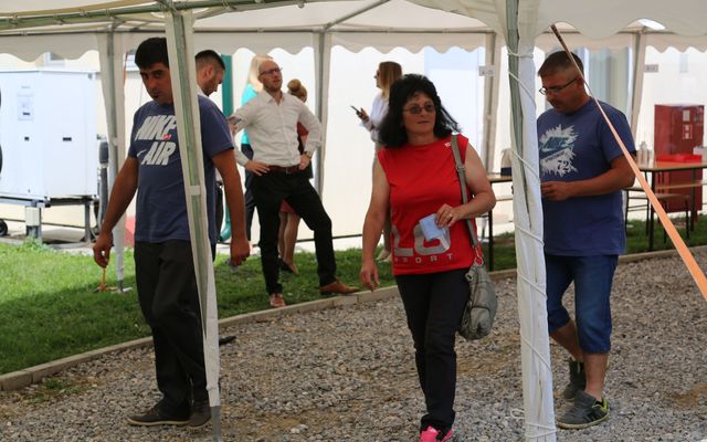 Ünnepélyes oklevélátadás Zentán