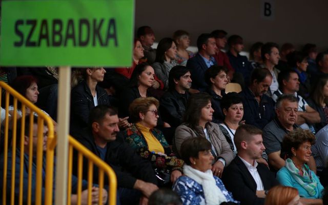 Ünnepélyes szerződésaláírás Zentán (képek)