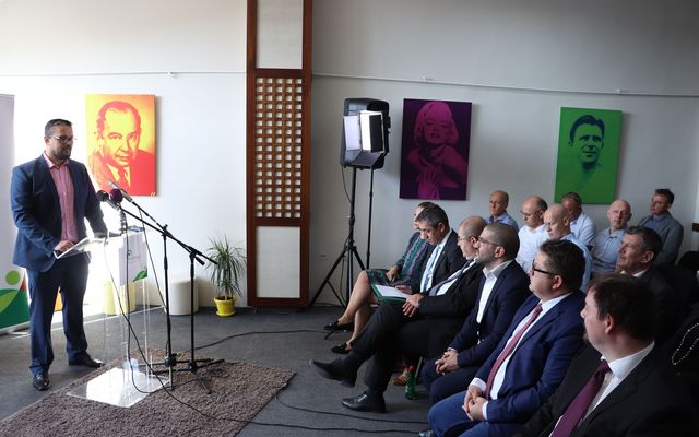 A vajdasági mentorképző program ünnepélyes megnyitója (képek)
