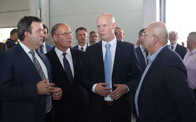 T-1 Abraziv Kft. – közepes léptékű gazdasági fejlesztés ünnepélyes átadása (képek)
