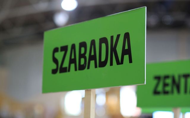 Ünnepélyes szerződésaláírás Zentán (képek)