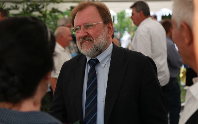 Ünnepélyes oklevélátadás Zentán