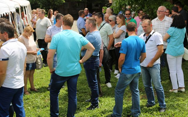 Ünnepélyes oklevélátadás Zentán