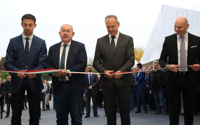 Bata Kft. nagyléptékű gazdasági fejlesztés (képek)