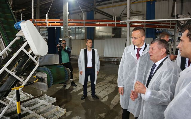 Aretol Kft. nagyléptékű mezőgazdasági fejlesztés ünnepélyes átadása 